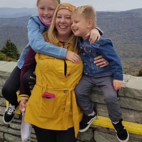 Meet your Posher, Lynn - Picture 5 of 11